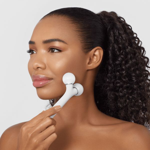 Электронный ультразвуковой ролик для лица GESKE Sonic Facial Roller 4в1 white HB0183 фото