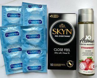 Набор 20 шт SKYN Close Feel - Pasante Cooling + System JO Aromatix Strawberry 120 мл SOS1630 фото